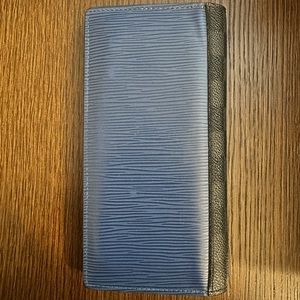 Used authentic LV men long wallet